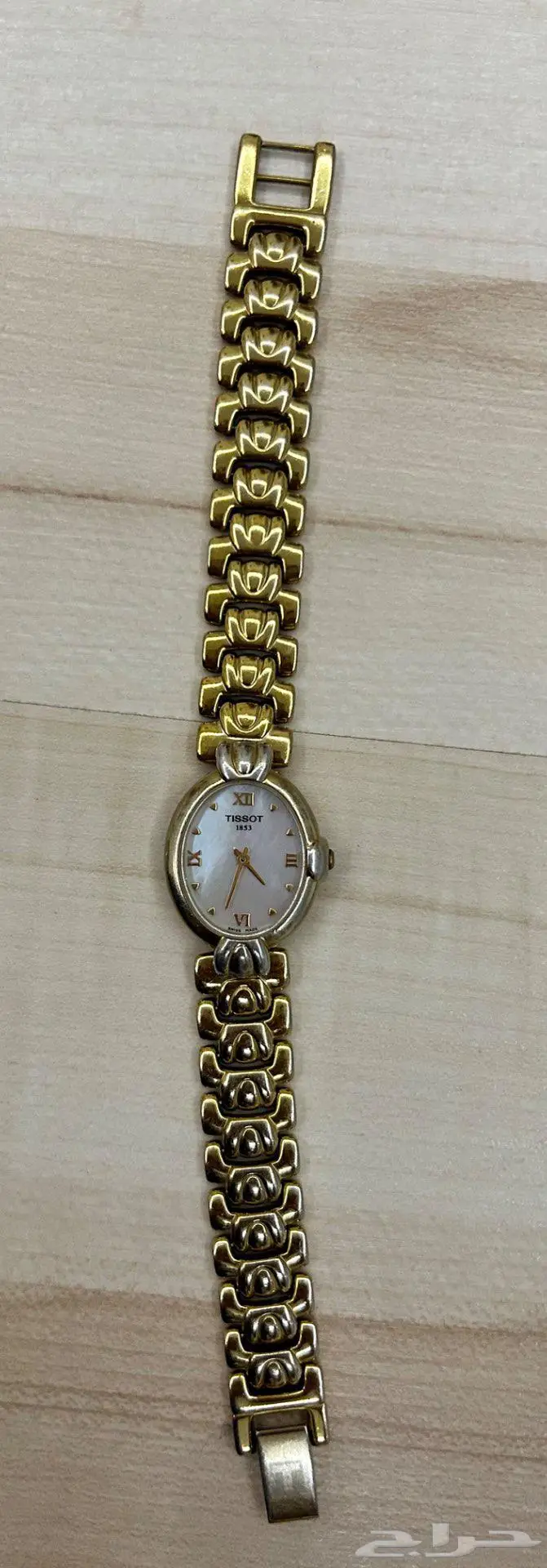 ساعة صناعة سويسرية قديمة 0