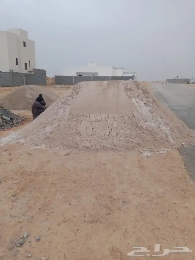 رمل ابيض واحمر لياسه بطحا تليس بطحاء مخلوط رمل الرمل بلاط 0