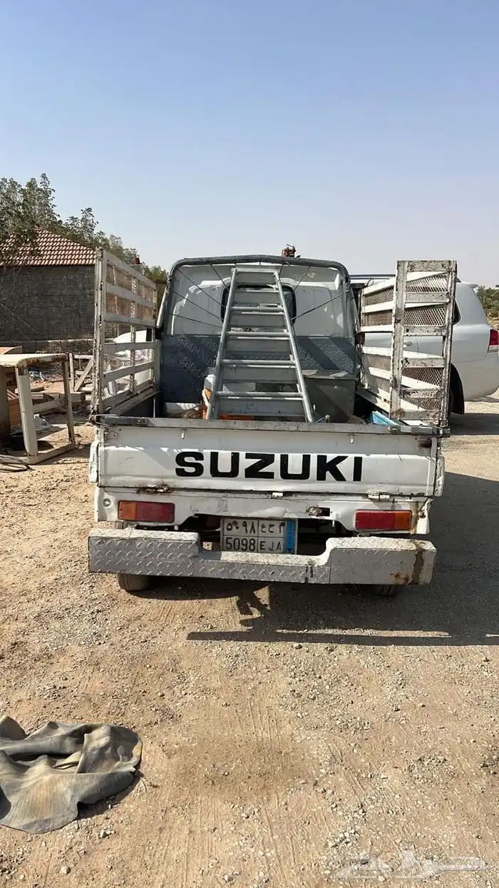 سوزكي 12