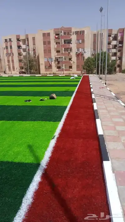 متوفر ملاعب القدم والبادل 1