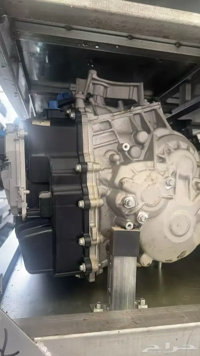 متخصص في صيانة واصلاح جميع انواع السيارات الصينية 13