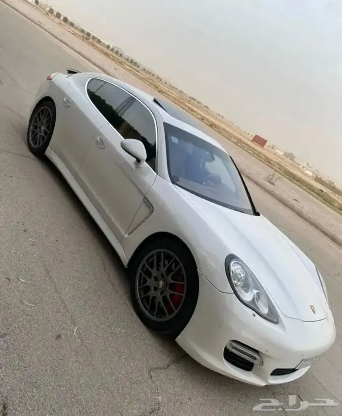 بورش باناميرا تيربو 11