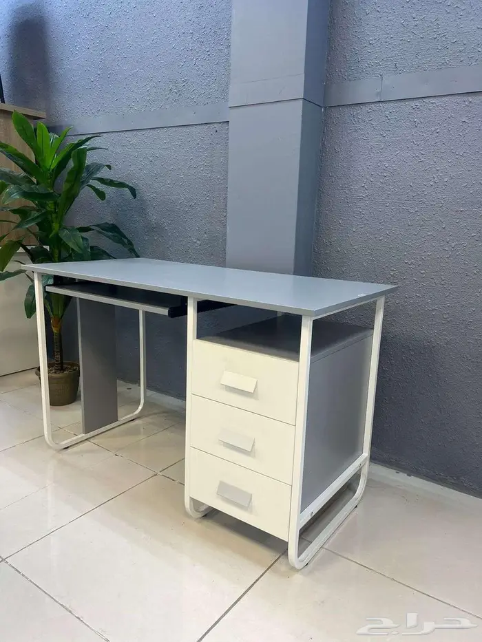 مكاتب طاولات صغير مع ادراج جديد شكل مودرن فخم مع كراسي مكتبي 12