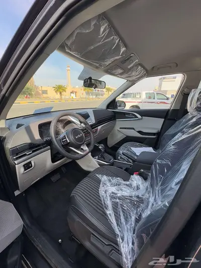 كيا كارينز GLS نص فل موديل 2025 5