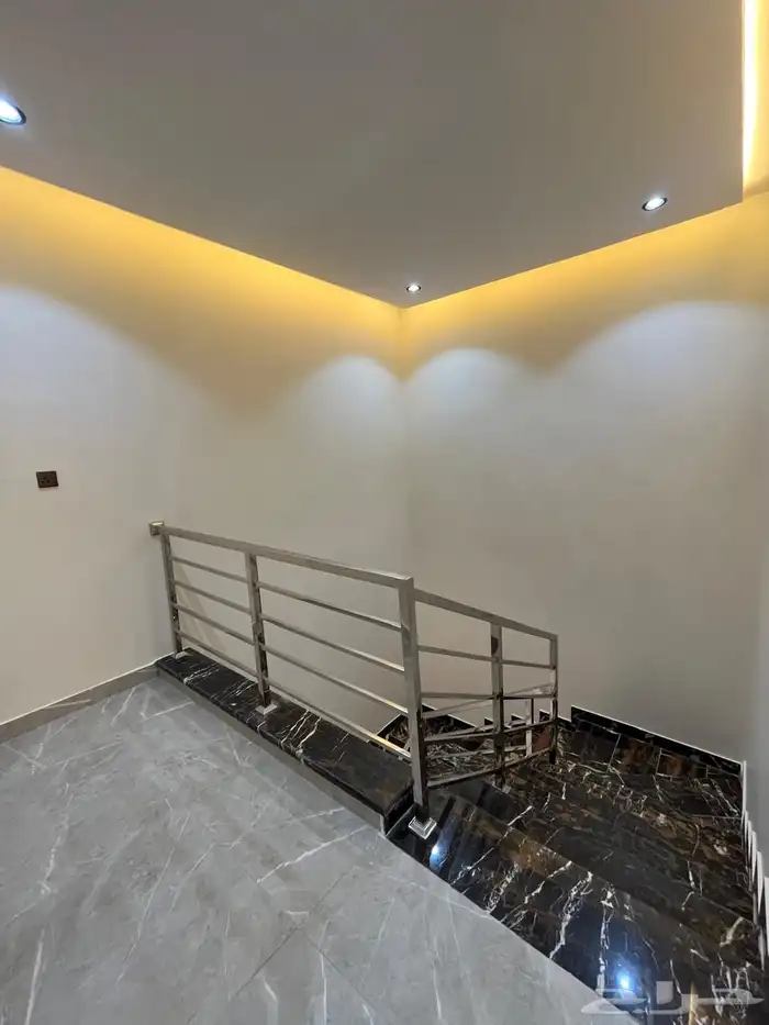 لبيع روفات ارضي وعلوي 17