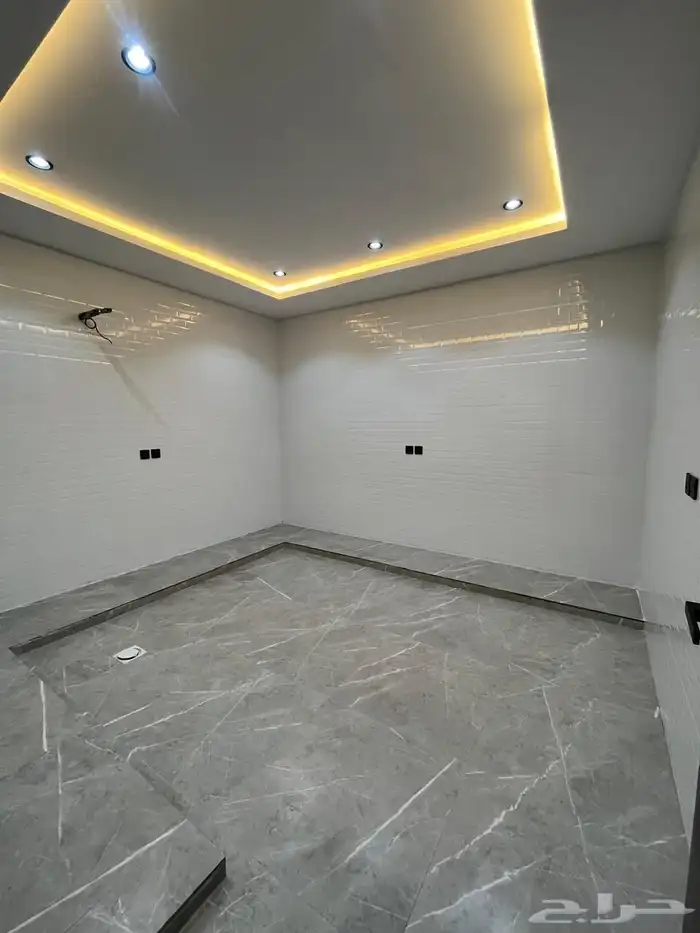 لبيع روفات ارضي وعلوي 9