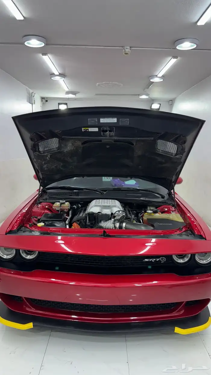 challenger SRT HELLCAT 38