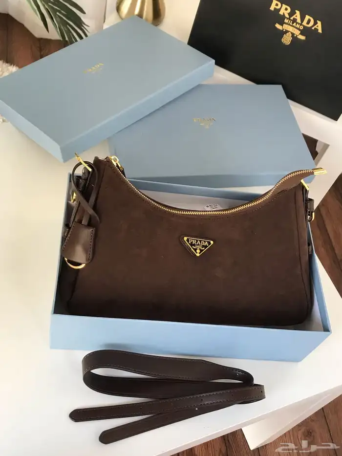 شنط برادا درجى اولى السعر 180 مع كامل الملحقات 0