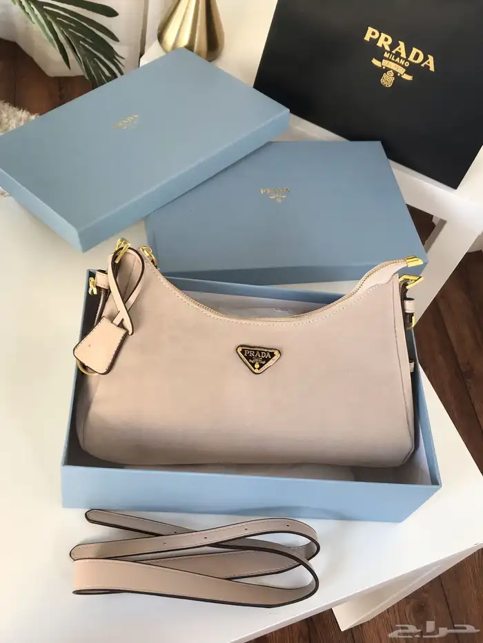 شنط برادا درجى اولى السعر 180 مع كامل الملحقات 6