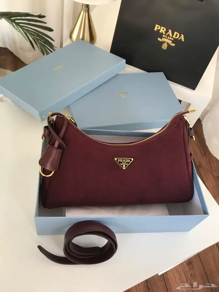 شنط برادا درجى اولى السعر 180 مع كامل الملحقات 8