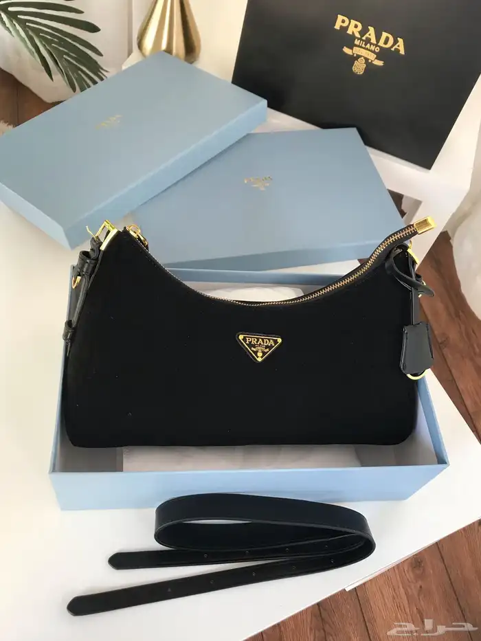 شنط برادا درجى اولى السعر 180 مع كامل الملحقات 7