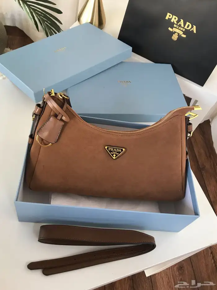 شنط برادا درجى اولى السعر 180 مع كامل الملحقات 4