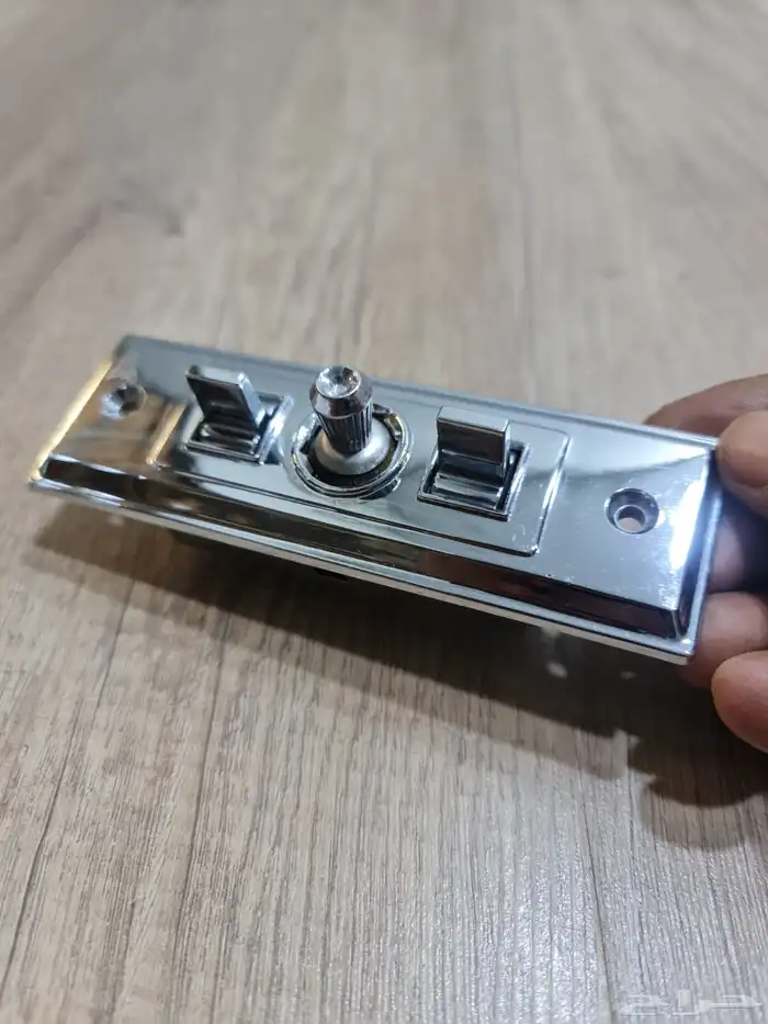 قطع كلاسيك كابرس وجمس وغيرها من السيارات الأمريكيه 3