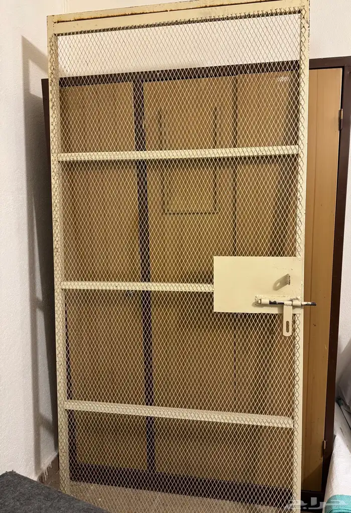 باب شبك بقفل للبيع 0