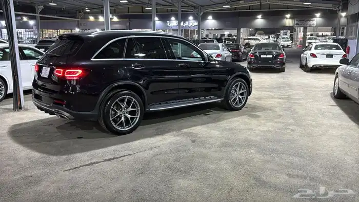 مرسيدس GLC300 بحالة الوكالة2020 LINE AMG سعر خاص بكج ديزاينو 3