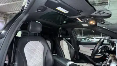 مرسيدس GLC300 بحالة الوكالة2020 LINE AMG سعر خاص بكج ديزاينو 5