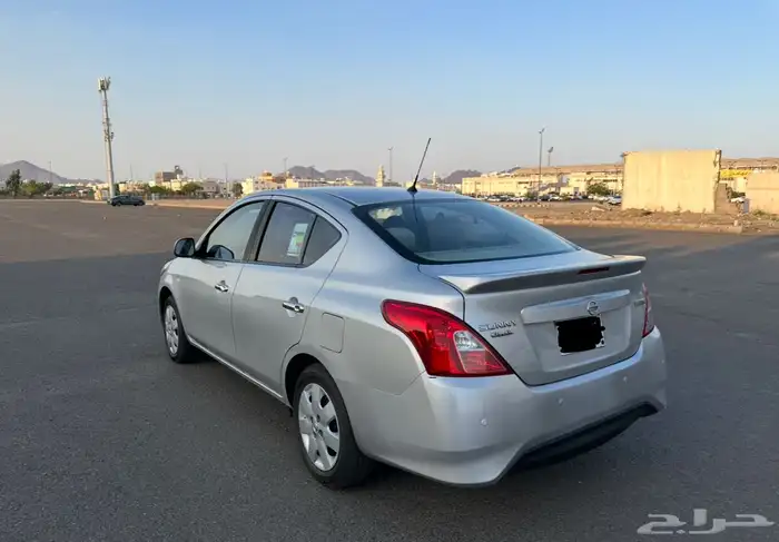 نيسان صني 2022 نظيفة 13