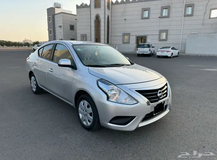 نيسان صني 2022 نظيفة 1
