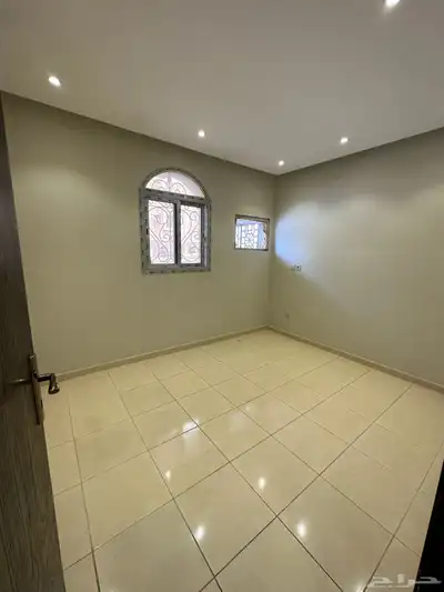 شقة عوائل للايجار في الخبر 2