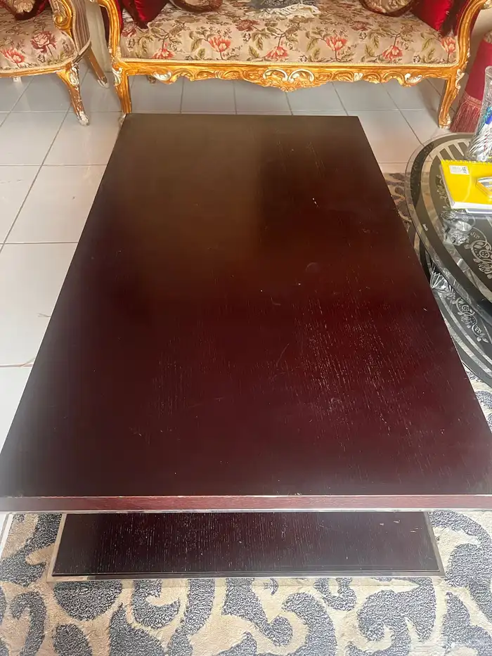طاوله للبيع 1