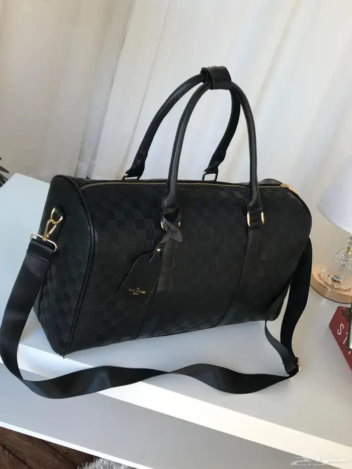 شنط سفر ماركات متنوعة 1