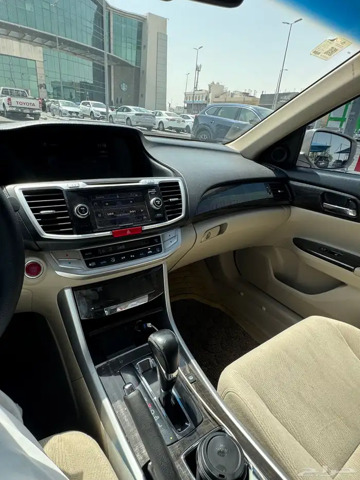 للبيع هوندا اكورد 2014 6