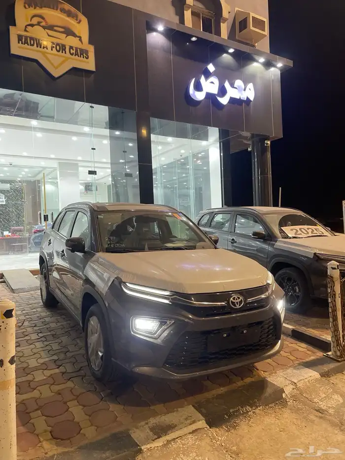 تويوتا اوربان كروزر فل كامل GLX 2025 0
