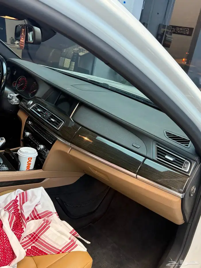 للبيع بي ام 730 الموتر نظيف 3