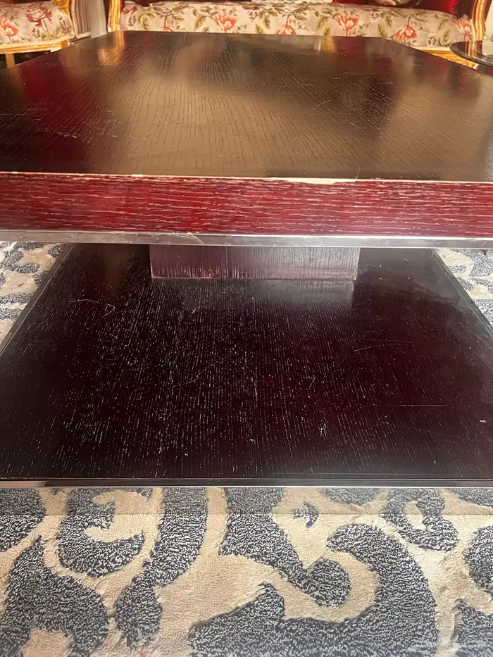 طاوله للبيع 2