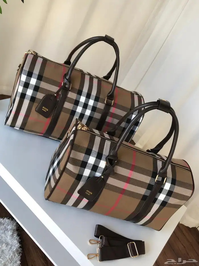 شنط سفر ماركات متنوعة 15