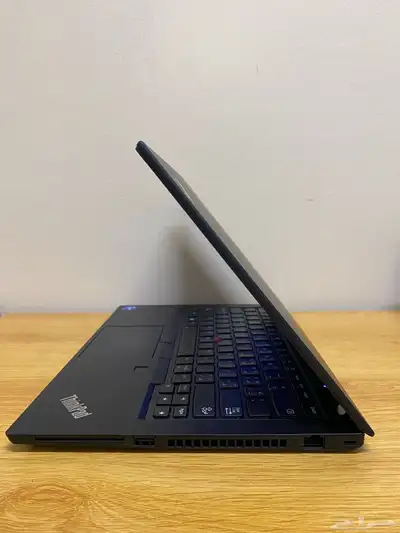 لابتوب لينوفو p14s بكرت شاشة نفديا 3