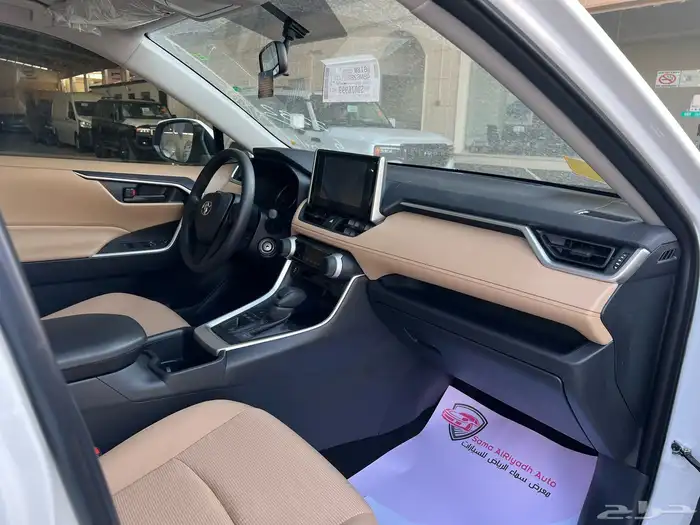 تويوتا راف فور LE دبل بنزين 2025 متاح كاش واقساط 4