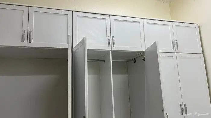 دولاب ملابس وتسريحة 0