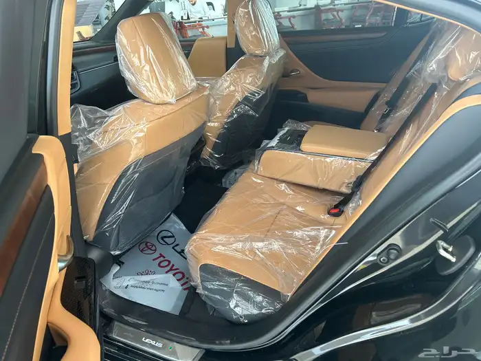 لكزس ES350CC بنزين 6 سلندر 2025 5