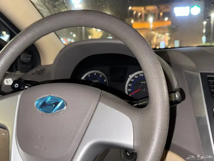 اكسنت 2012 مخزن ( مباع ) 40