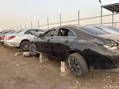 قطع مرسيدس CLA200. 2023 1