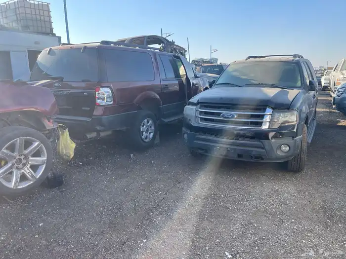 تشليح النايفات ل شراء السيارات المصدومة والتالفة والعطلانة 17