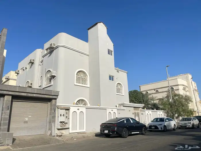 للبيع فيلا بحي الاجواد - جدة 9