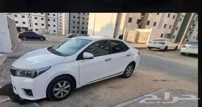 تويوتا كورولا 2015 0