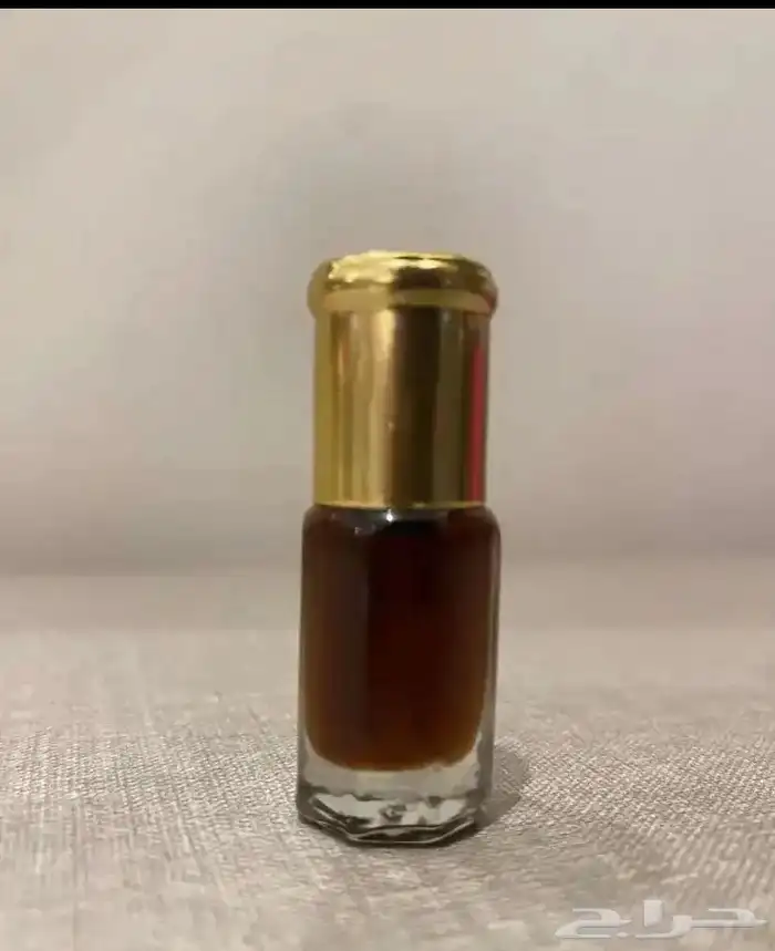 دهن العود الماليزي فاخر 0