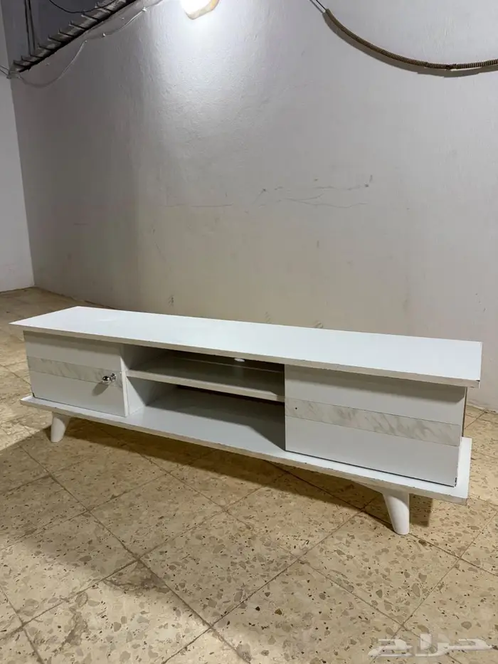 طاولات تلفزيون 2