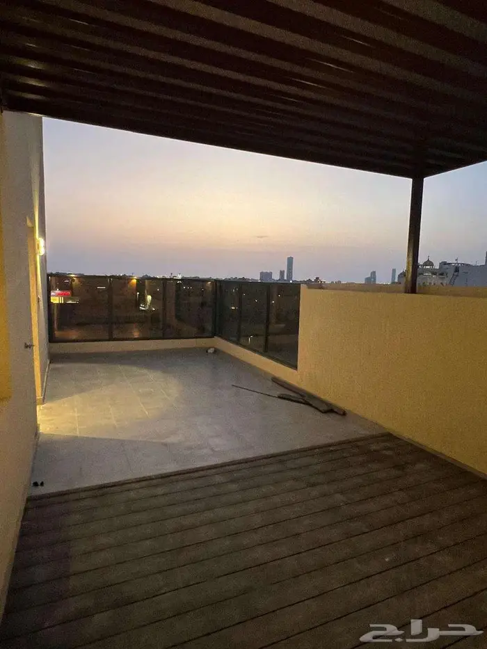 ملحق روف 4 غرف جاهز إفراغ فوري من المالك مباشره 0