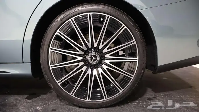 Mercedes-Benz E350 AMG Sedan 5