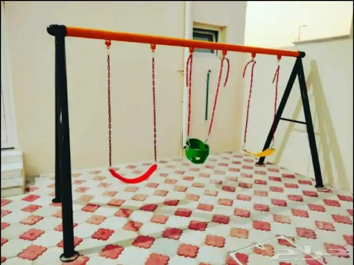 مرجيحه جديده مع 3 كرسي تناسب للطفال والا كبار خصم خاص 15