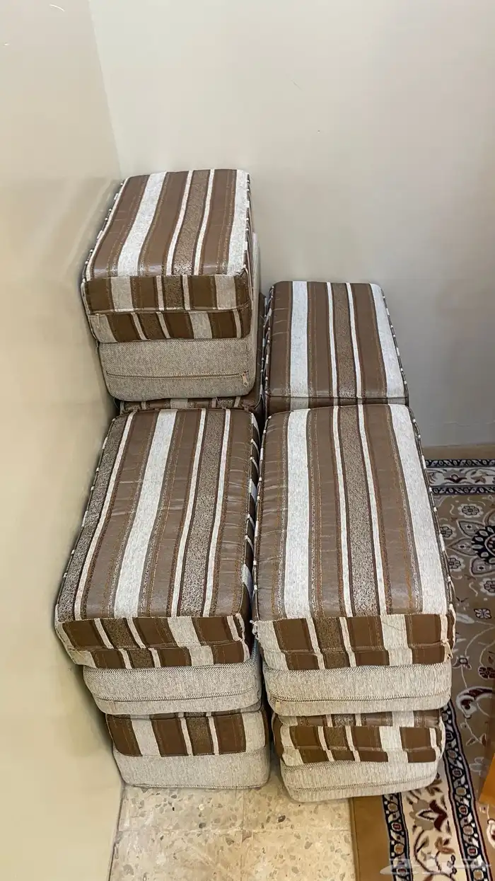 طاولت رجال مع 7 خدمه و3ستابر و مراكي للبيع 2