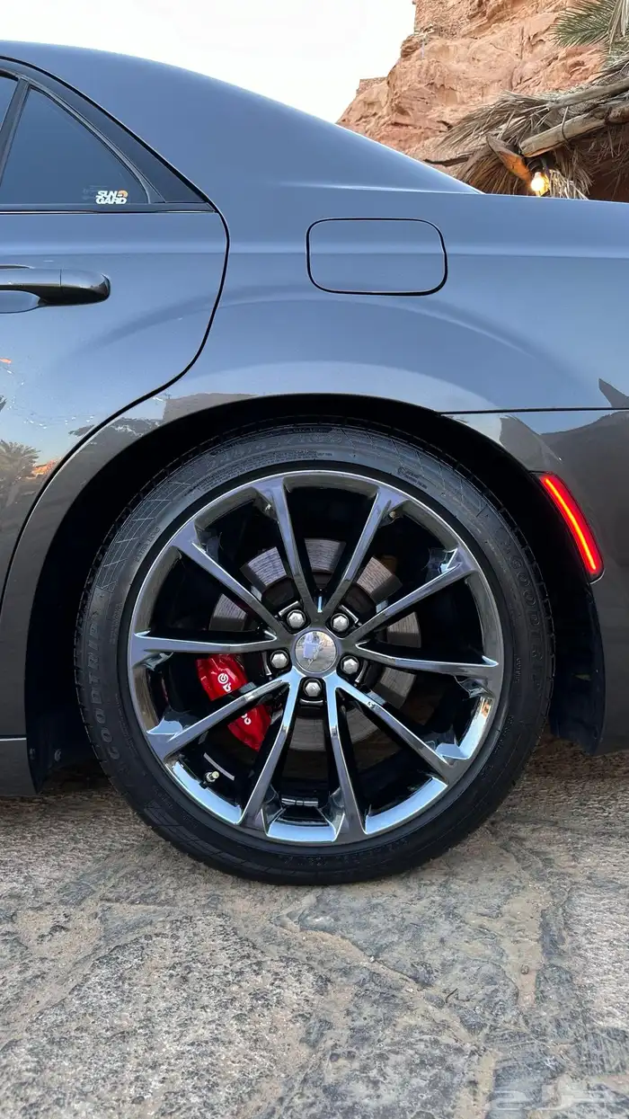 كرايسلر srt 2015 بلاك اديشن ((تم البيع)) 9