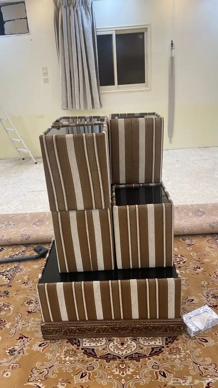 طاولت رجال مع 7 خدمه و3ستابر و مراكي للبيع 0