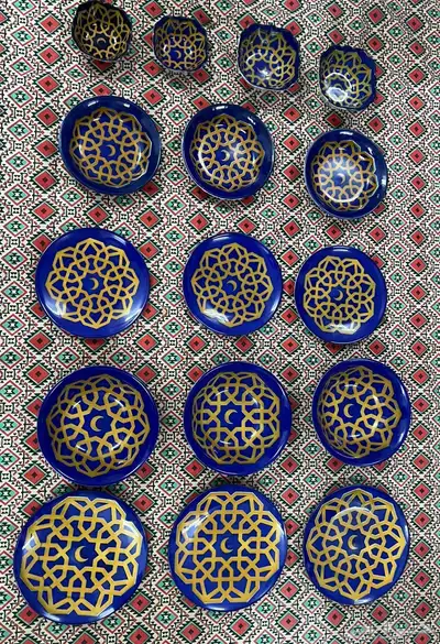 طقم الضيافه كاسات وصحون. للبيع غير مستخدم 6
