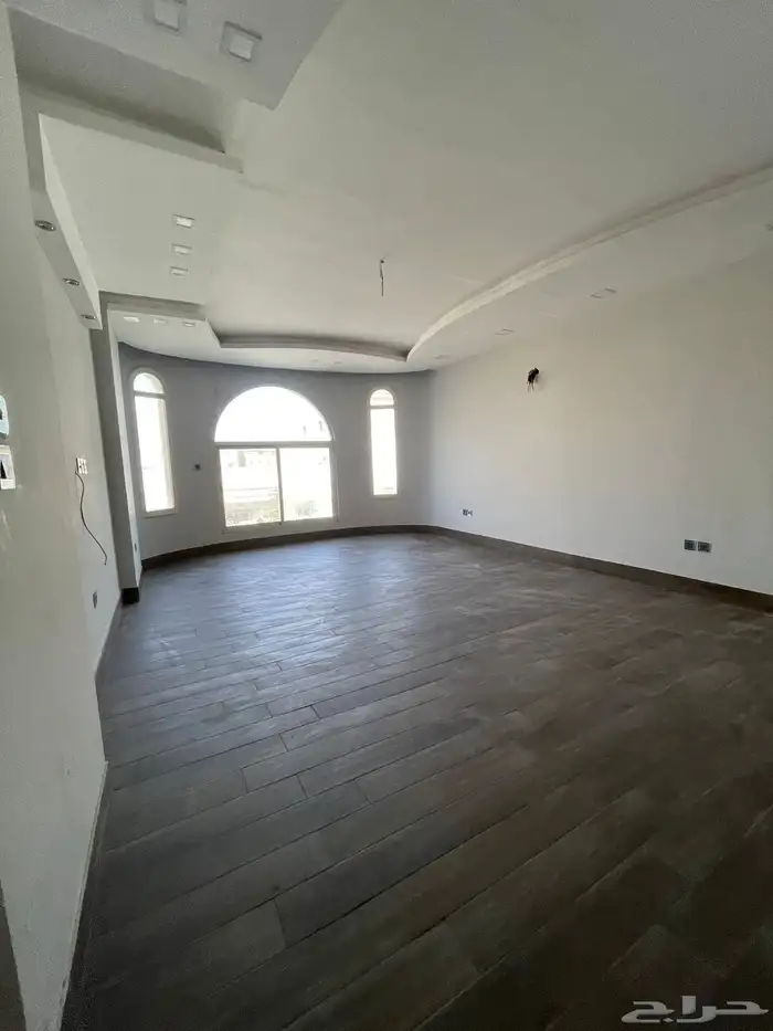 عماره للبيع نظام فله دورين وثلاث شقق من أربع غرف بخدماتها 17