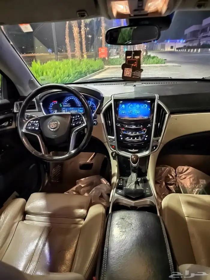 كاديلاك srx 2013 9
